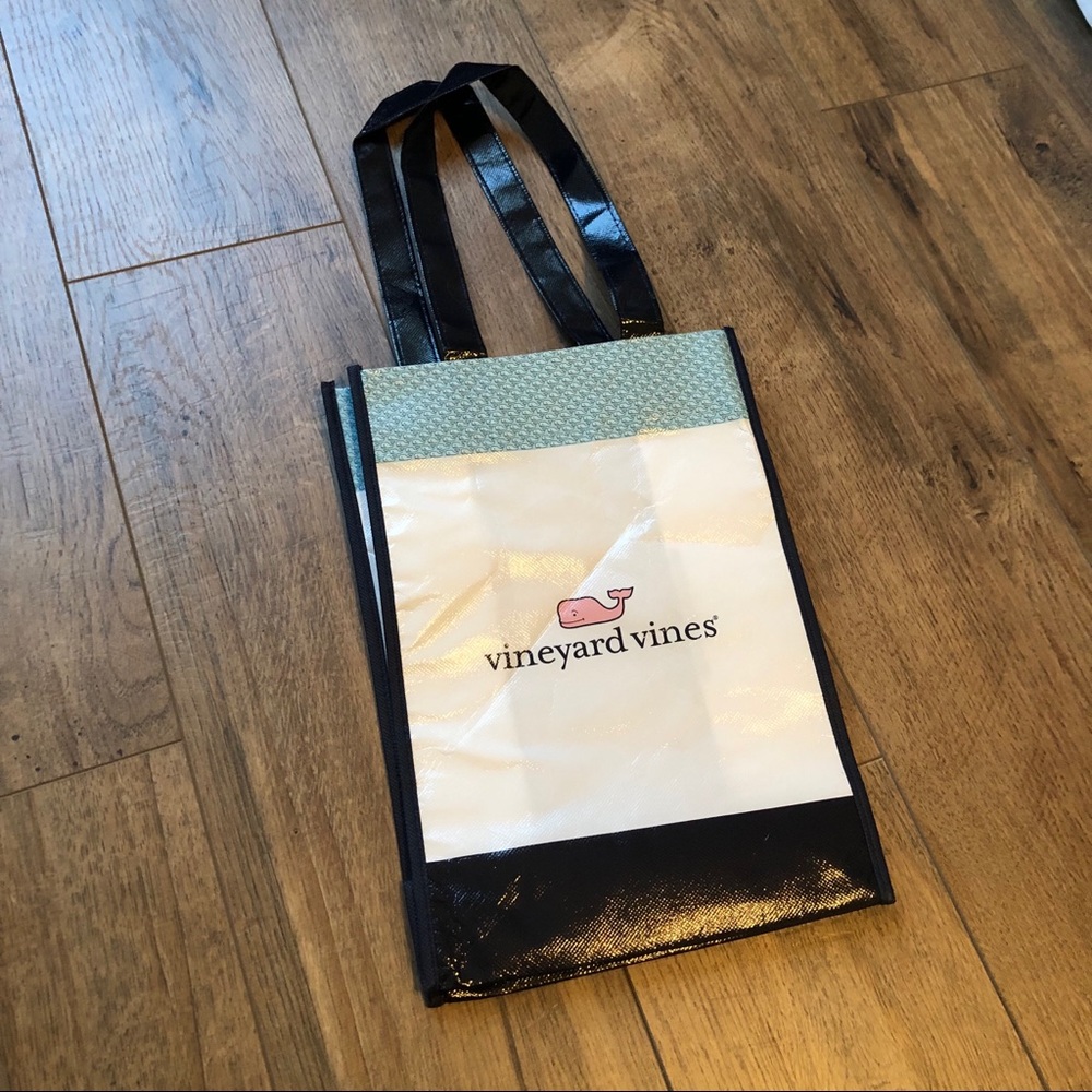 Vineyard Vines reusable bag - Picture 1 of 1